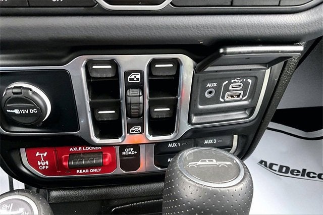 2025 Jeep Gladiator Mojave X