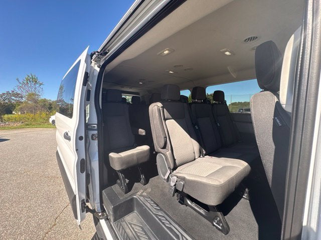 2025 Ford Transit Passenger Wagon XL