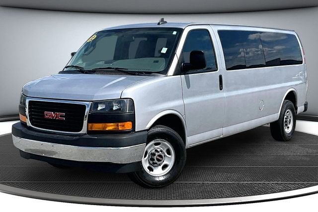 2022 GMC Savana Passenger 3500 LS