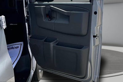 2022 GMC Savana Passenger 3500 LS