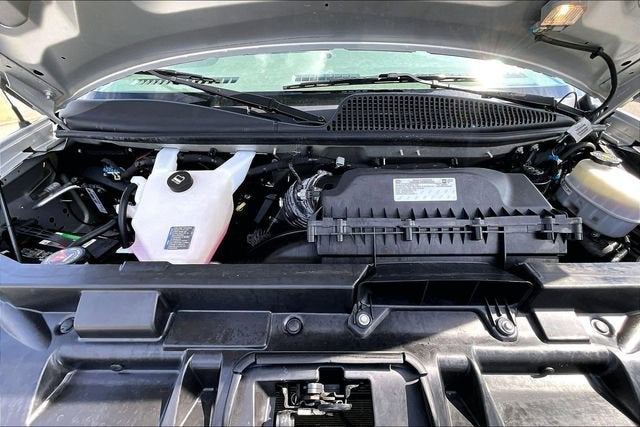 2022 GMC Savana Passenger 3500 LS