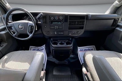 2022 GMC Savana Passenger 3500 LS