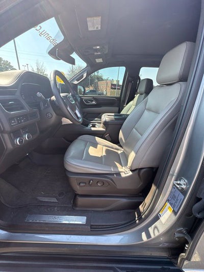 2023 GMC Yukon SLT
