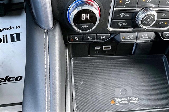 2024 GMC Yukon XL SLT