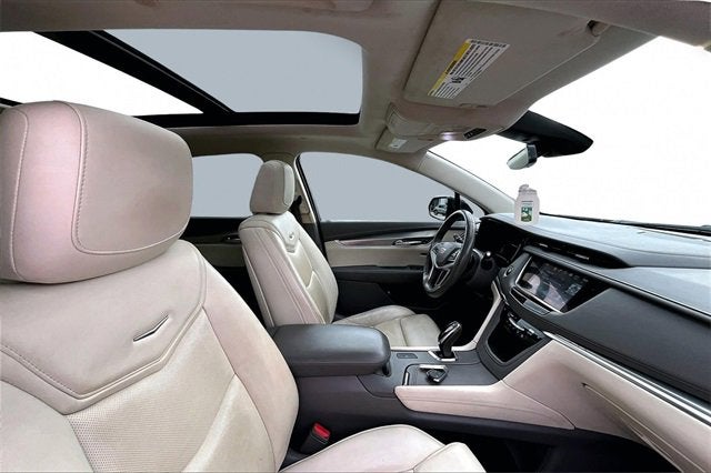 2017 Cadillac XT5 Luxury FWD