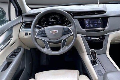 2017 Cadillac XT5 Luxury FWD