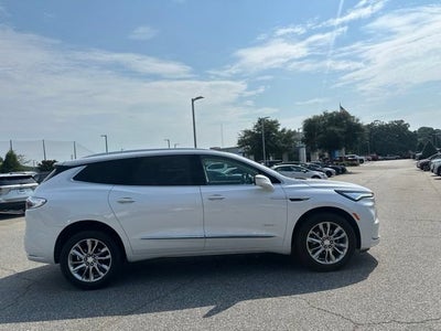 2022 Buick Enclave Avenir