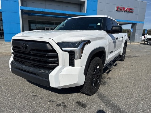 2022 Toyota Tundra 4WD SR5