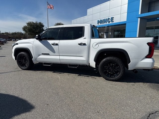 2022 Toyota Tundra 4WD SR5