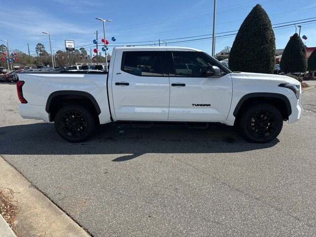 2022 Toyota Tundra 4WD SR5
