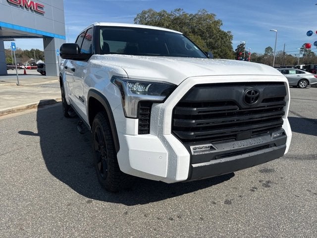 2022 Toyota Tundra 4WD SR5