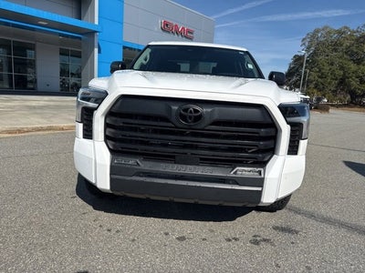 2022 Toyota Tundra 4WD SR5
