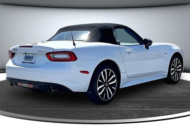 2020 FIAT 124 Spider Urbana Edition