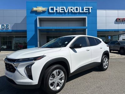 2025 Chevrolet Trax LS