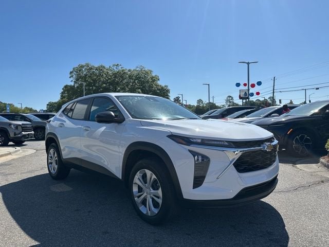 2025 Chevrolet Trax LS