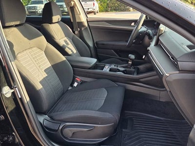 2025 Kia K5 LXS