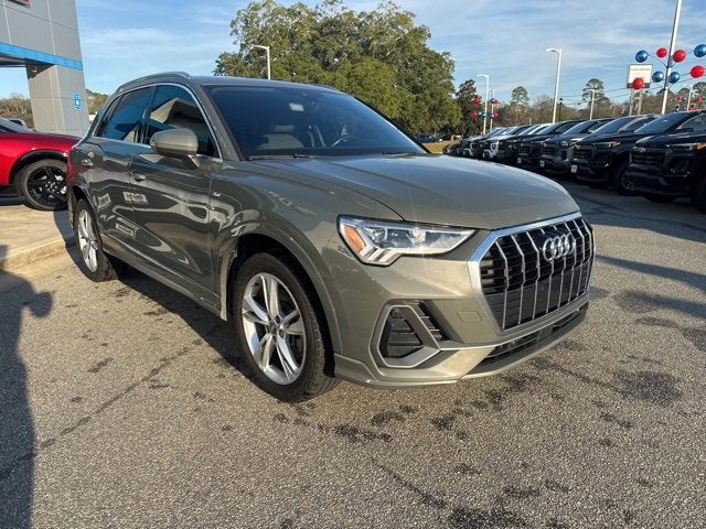 2020 Audi Q3 S line Premium Plus