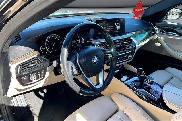 2018 BMW 5 Series 530i