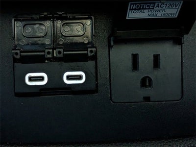 2023 Toyota Highlander Hybrid Bronze Edition