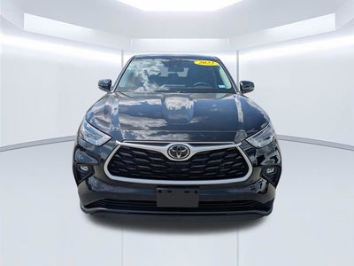 2022 Toyota Highlander LE