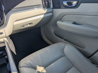 2018 Volvo XC60 Momentum