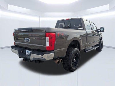 2017 Ford Super Duty F-250 SRW Lariat