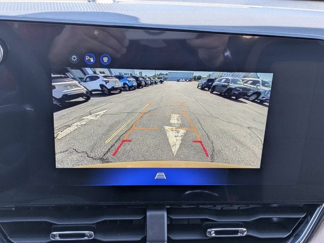 2027 Chevrolet Equinox Base