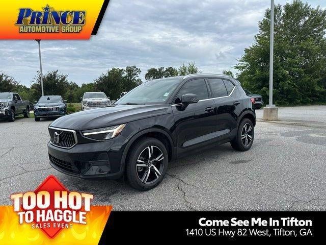 2024 Volvo XC40 Core Bright Theme