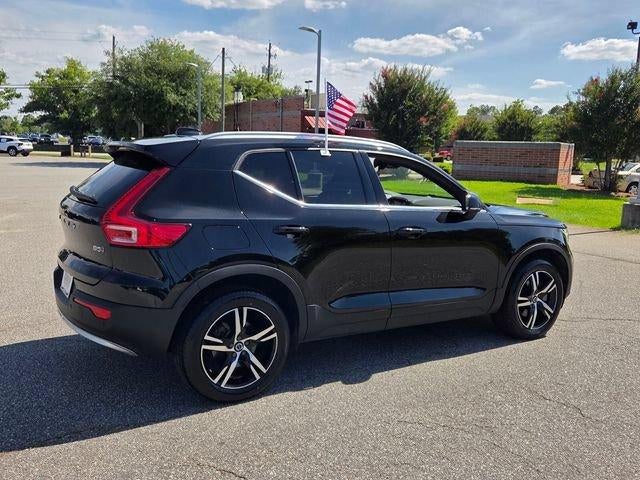 2024 Volvo XC40 Core Bright Theme