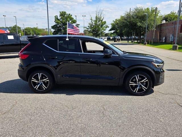 2024 Volvo XC40 Core Bright Theme