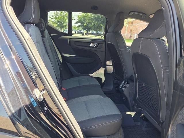 2024 Volvo XC40 Core Bright Theme