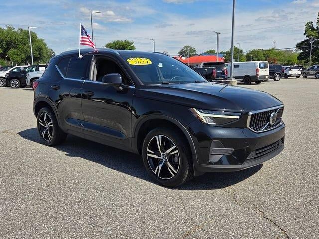 2024 Volvo XC40 Core Bright Theme