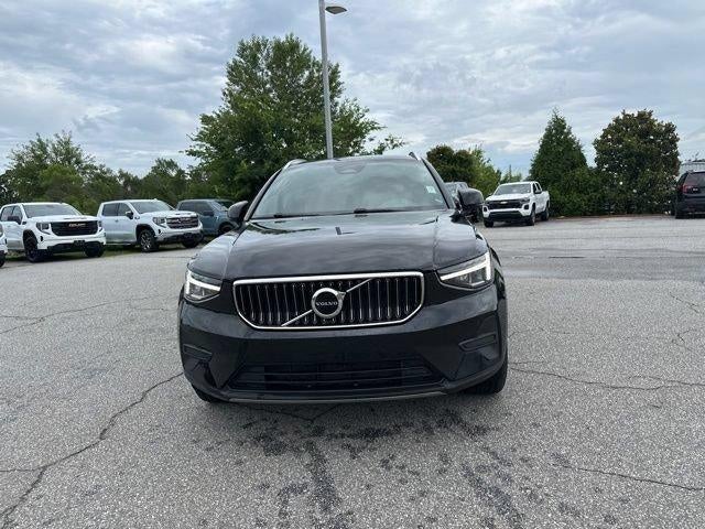 2024 Volvo XC40 Core Bright Theme
