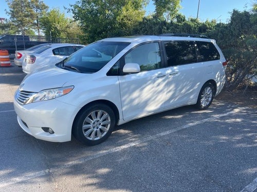 2012 Toyota Sienna XLE 7 Passenger