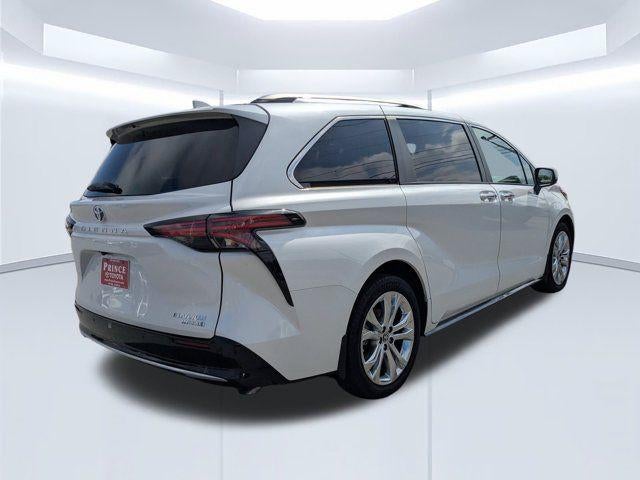 2024 Toyota Sienna Platinum 7 Passenger