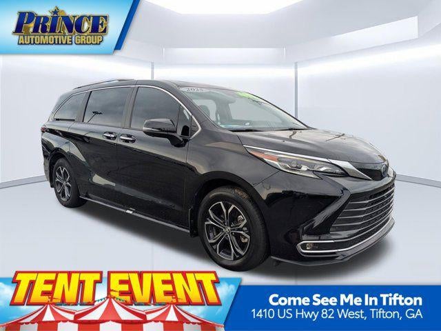 2025 Toyota Sienna Platinum 7 Passenger