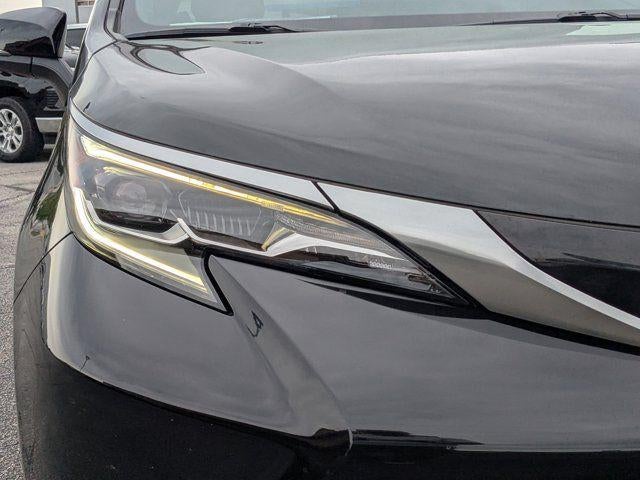 2025 Toyota Sienna Platinum 7 Passenger