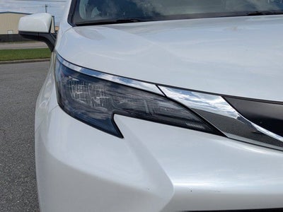 2025 Toyota Sienna XLE 8 Passenger