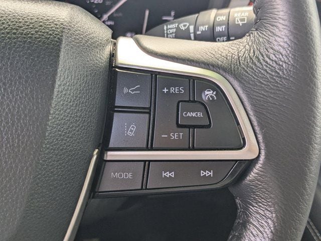 2025 Toyota Sienna XLE 8 Passenger