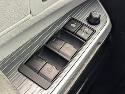 2025 Toyota Sienna XLE 8 Passenger