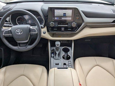2024 Toyota Highlander XLE