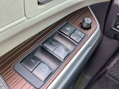 2024 Toyota Sienna XLE 8 Passenger