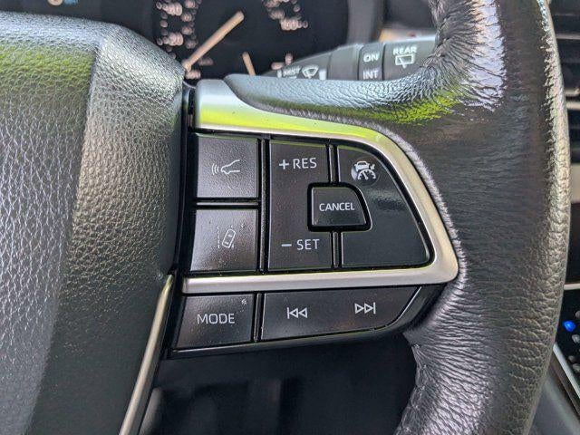2024 Toyota Sienna XLE 8 Passenger