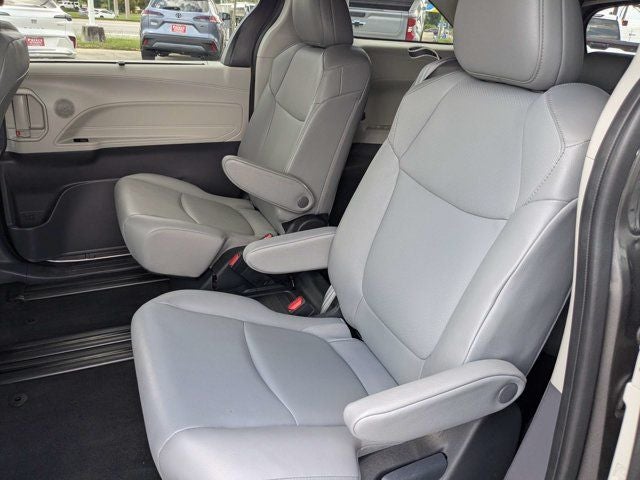 2024 Toyota Sienna XLE 8 Passenger
