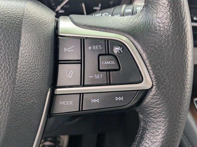 2024 Toyota Sienna XLE 8 Passenger
