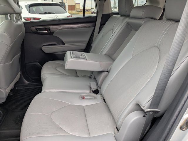 2022 Toyota Highlander Limited