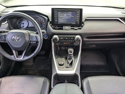 2022 Toyota RAV4 Hybrid XLE Premium