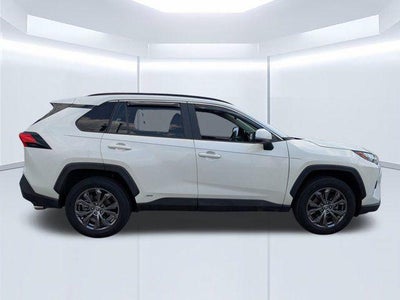 2022 Toyota RAV4 Hybrid XLE Premium