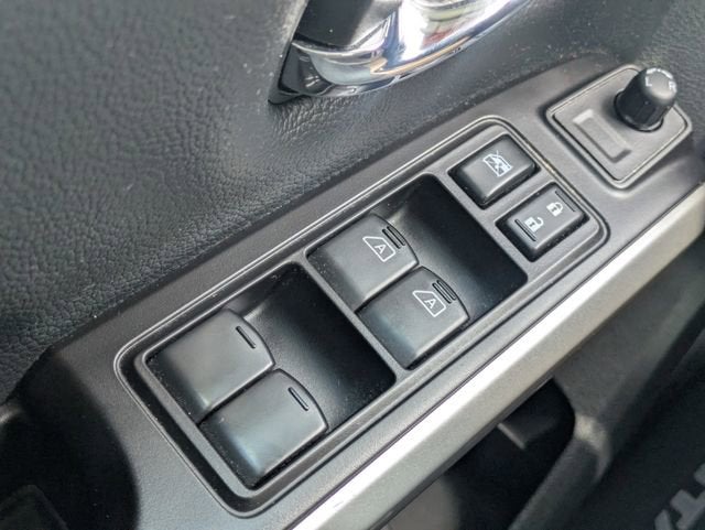 2020 Nissan Titan SV