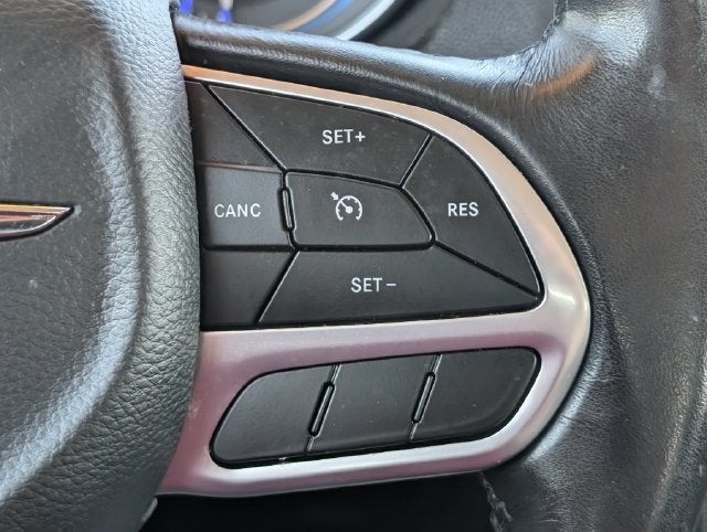 2021 Chrysler 300 Touring
